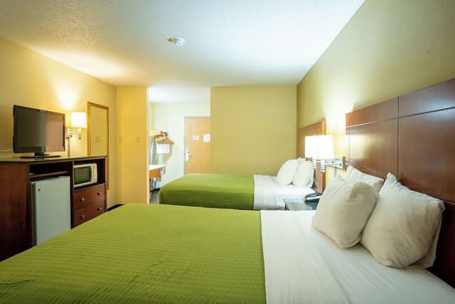 Room, 2 Queen Beds, Non Smoking