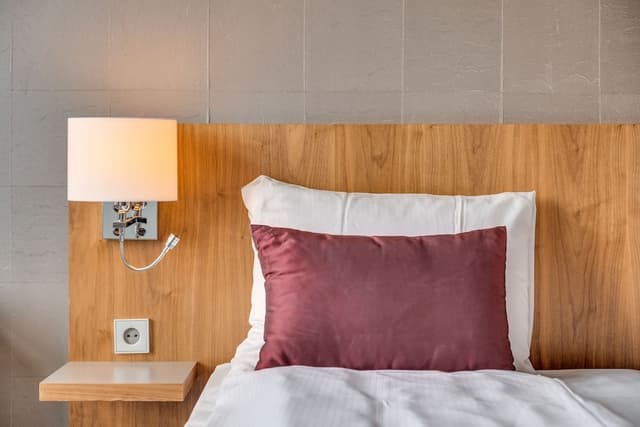 Single Room (Compact)