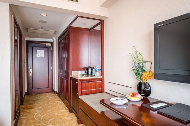 Deluxe Room King
