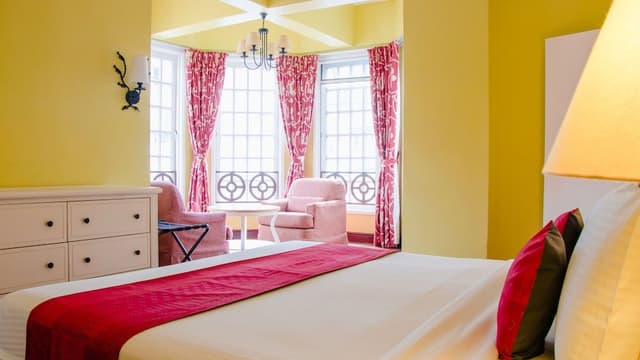 One Bedroom Suite King