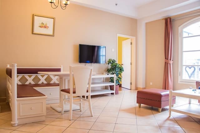 One Bedroom Suite King