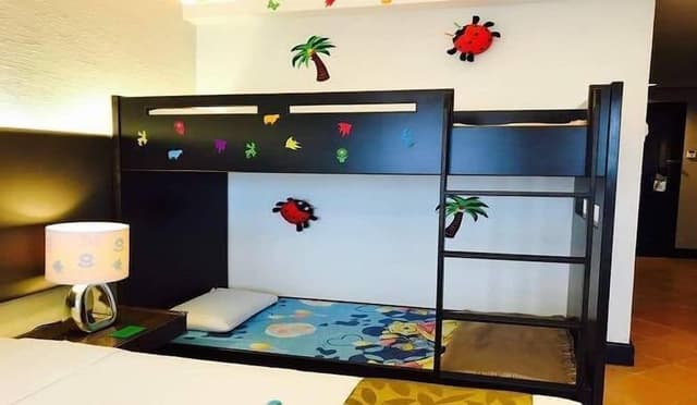 Thistle Family Sea Front (For 2 adults and 2 child)