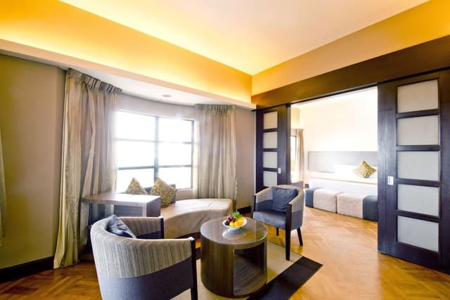 Premium Suite