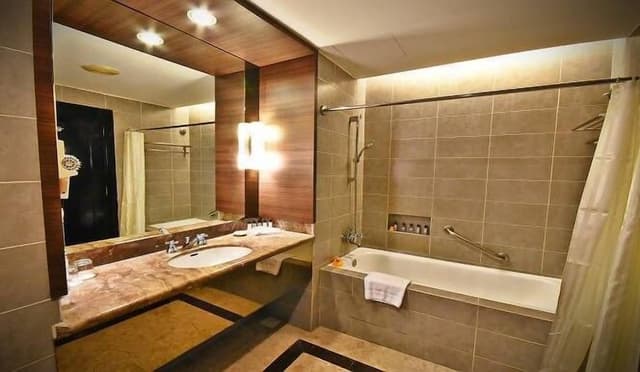 Thistle Family Sea Front (For 2 adults and 2 child)