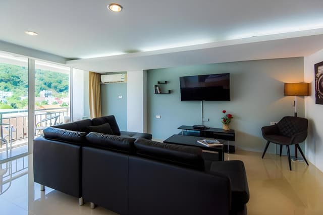 Deluxe Studio Suite, Balcony, Mountain View