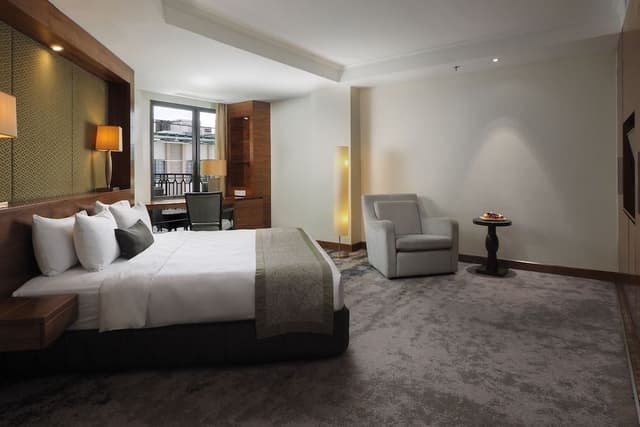 Executive Suite