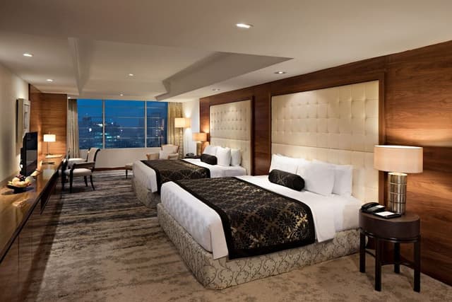 Aryaduta Suite