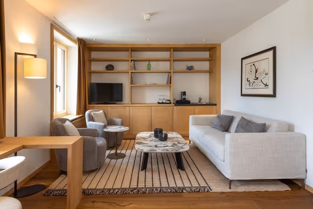 Deluxe Suite