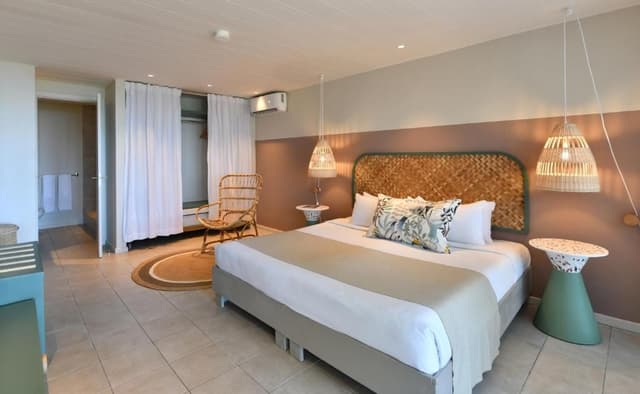 Comfort Beachfront Room