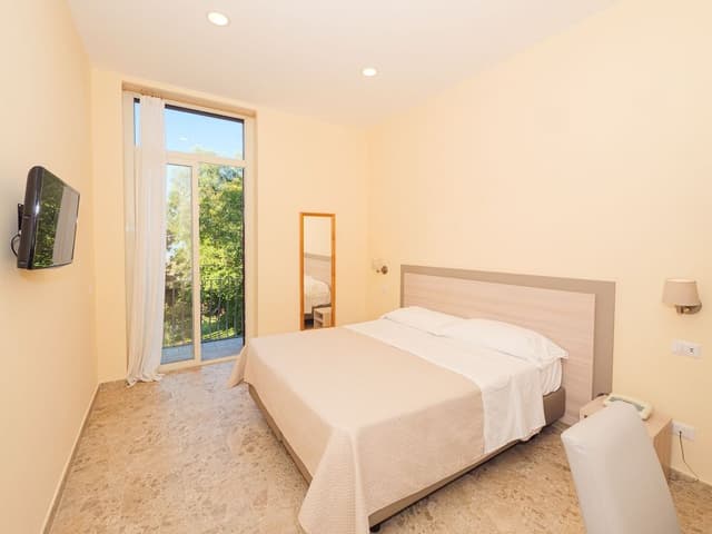 Superior Room, Pool View
