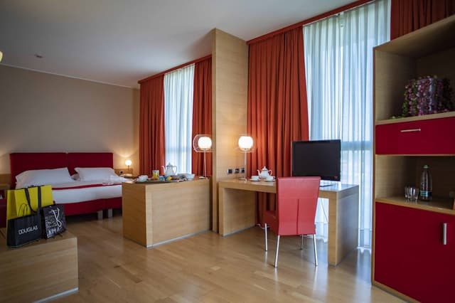 Junior Studio Suite