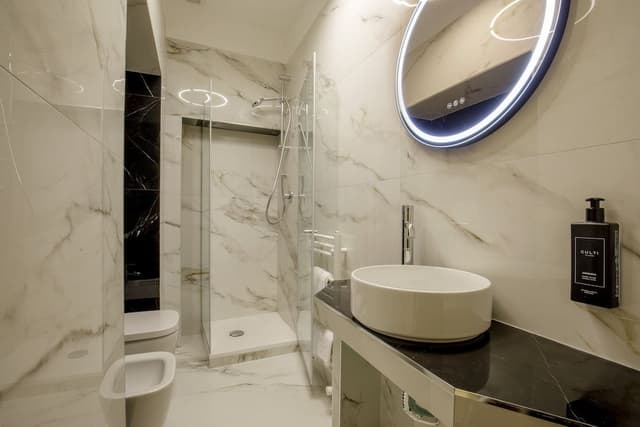 Ambassador Apartament (Via Mario De' Fiori 59/A)