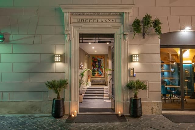 Ambassador Apartament (Via Mario De' Fiori 59/A)