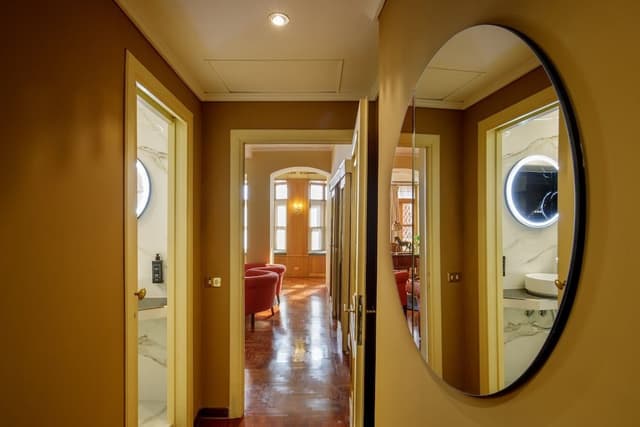 Ambassador Apartament (Via Mario De' Fiori 59/A)