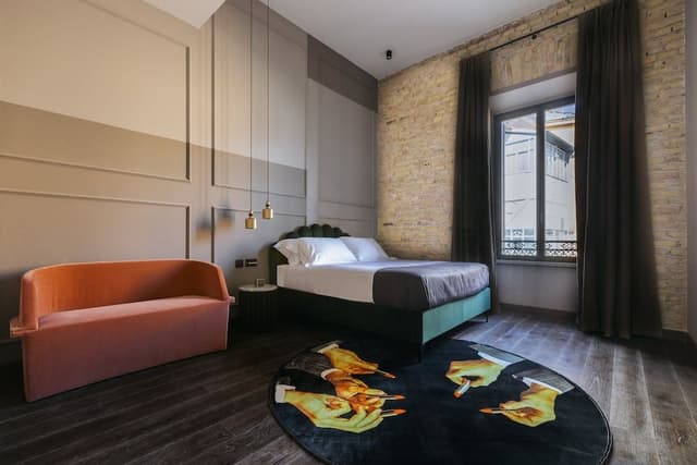 Deluxe Room, 1 King Bed (Chapter Double)