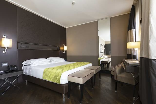 Executive Room