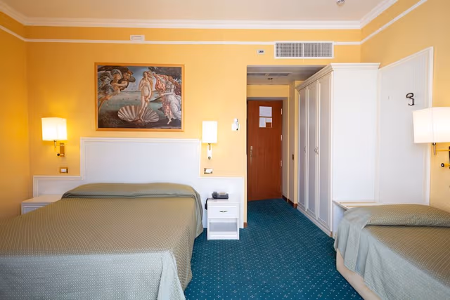 Family Room, Non Smoking, Courtyard View