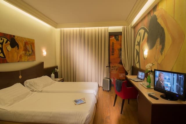 Standard Twin Room