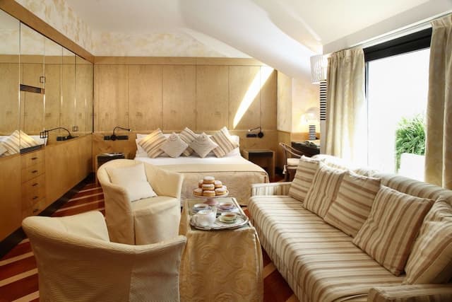 Triple Room (gym access)