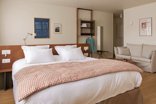 Standard Suite