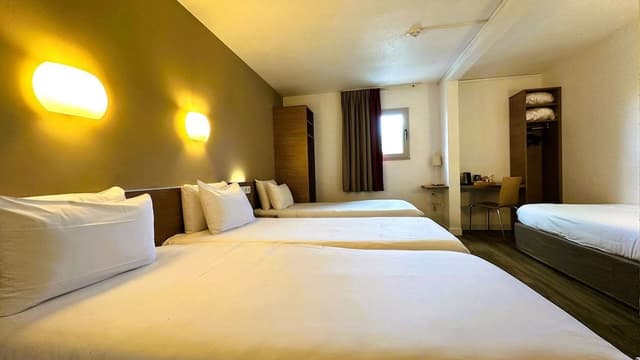 Standard Room, 2 Twin Beds