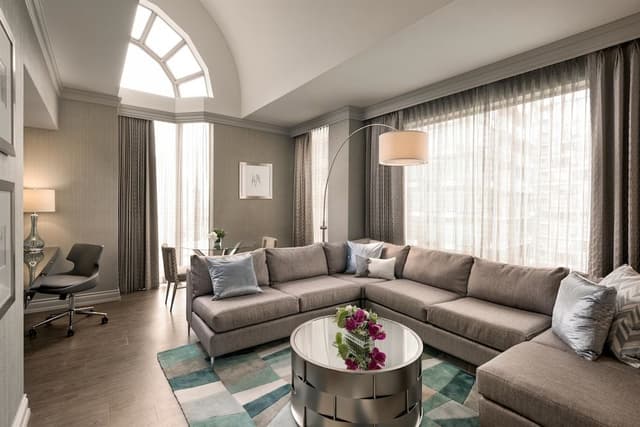 Suite, 1 King Bed, Non Smoking, Refrigerator (Penthouse)