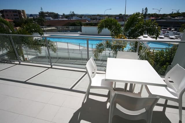 One Bedroom Poolview