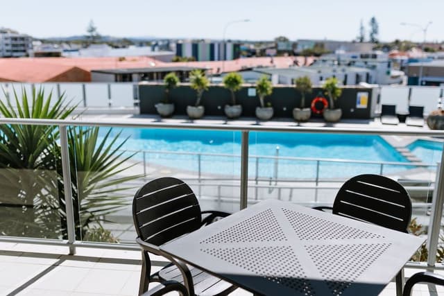 One Bedroom Poolview