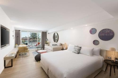 QT Deluxe King Room