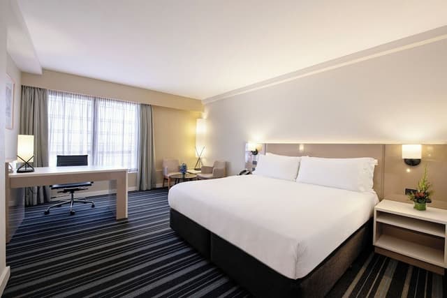 King Guest Room High Floor