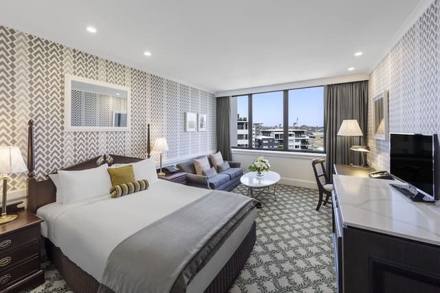 Executive Room
