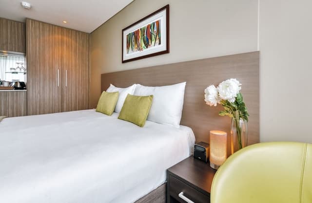 Deluxe Guest Room
