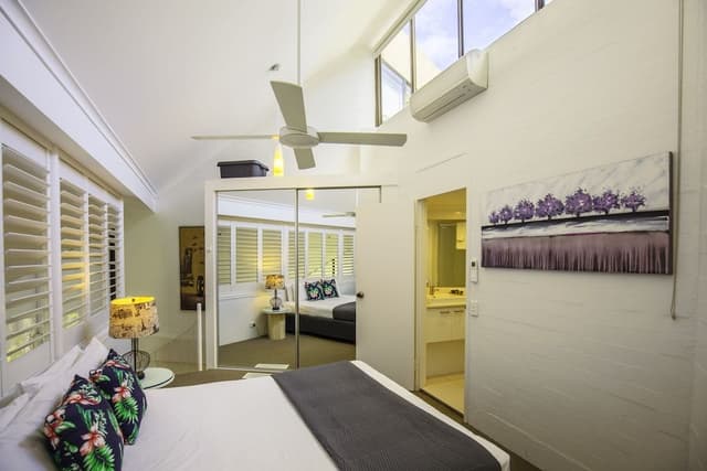 Superior Two Bedroom Apartment