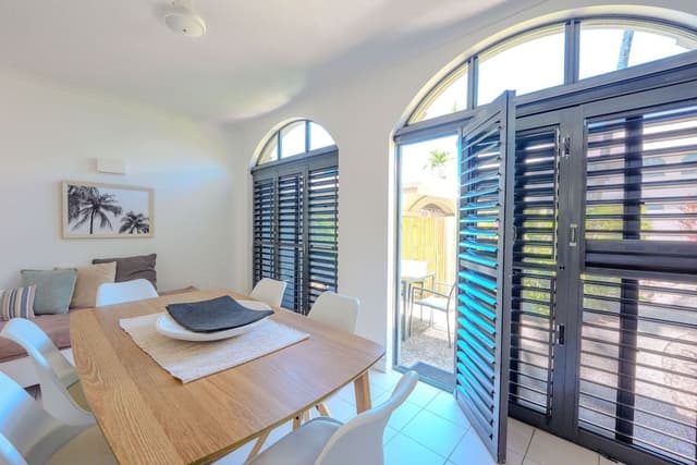 1 Bedroom Courtyard