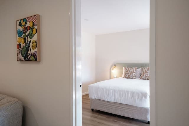 One Bedroom Apartment