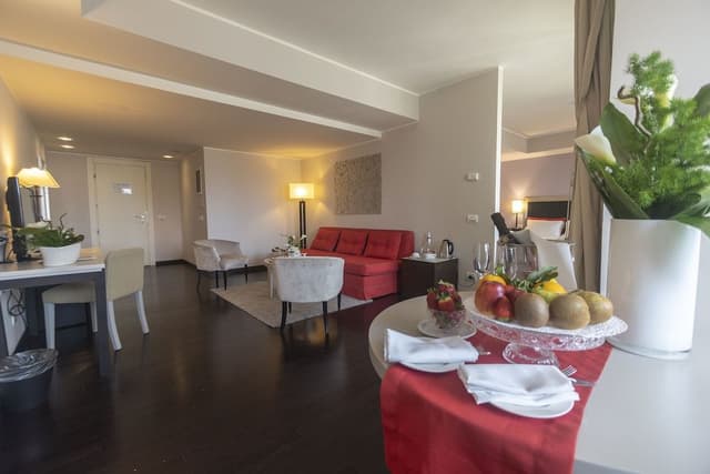 Suite, Multiple Beds