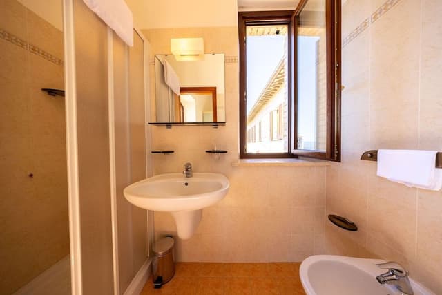 Panoramic Single Room, City View