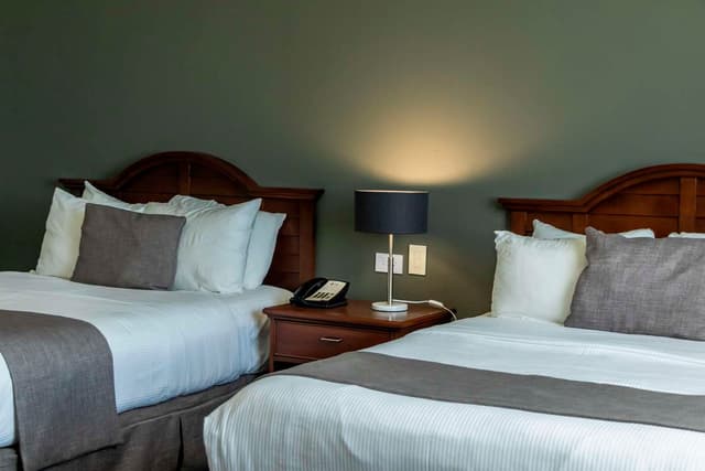 2 Double Beds, Non-Smoking