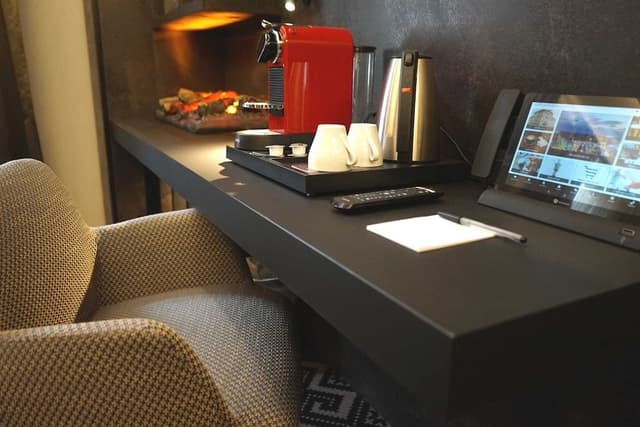 Deluxe Studio Suite