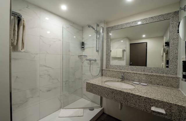 Comfort Twin Room