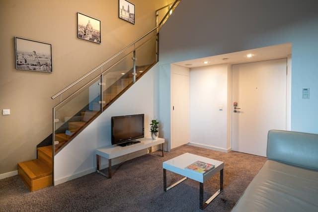 The Townhouse (3AD)