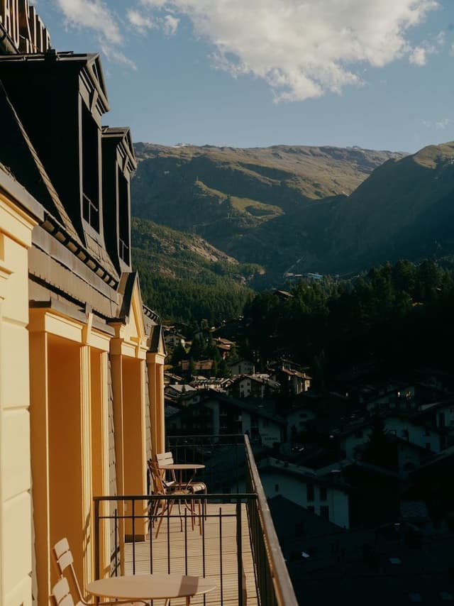 Grand Junior Suite with Matterhorn view