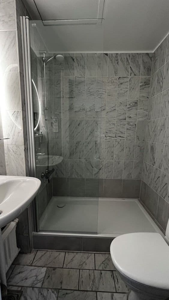 Family Room, 1 King Bed, Non Smoking, Balcony