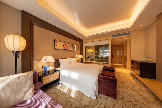 Hilton Guest Room