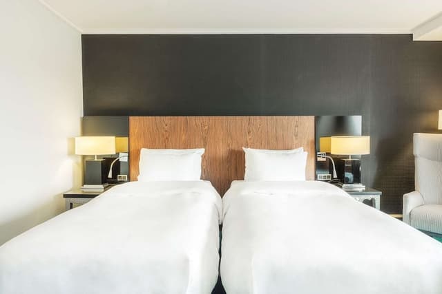 Superior Room, City View (High Floor)