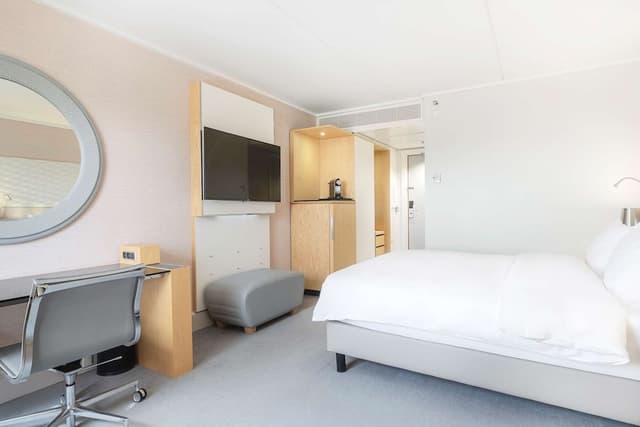 Superior Room, City View (High Floor)