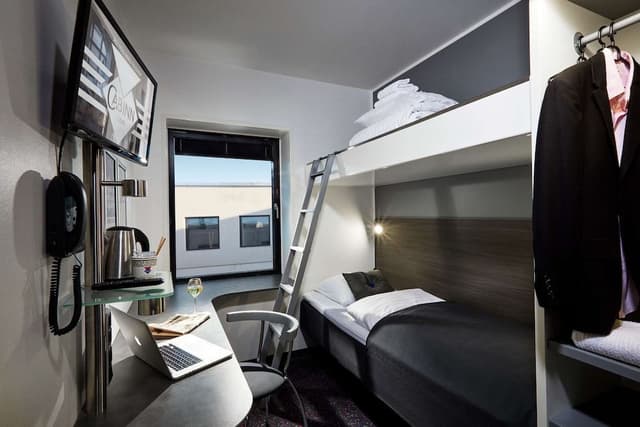 Economy Room
