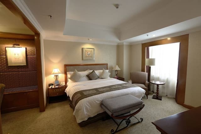 Suite (Crowne Plaza)