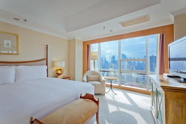 Executive Suite, Sea View