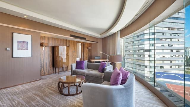 Suite, 1 Bedroom, Club Lounge Access (Dining)